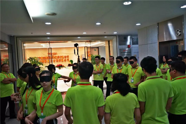 《在团队中工作》培训心得：同心山成玉，协力土变金-3
